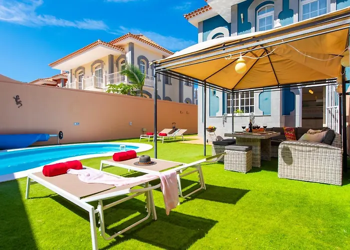 ヴィラ Melyna Private Heated Pool