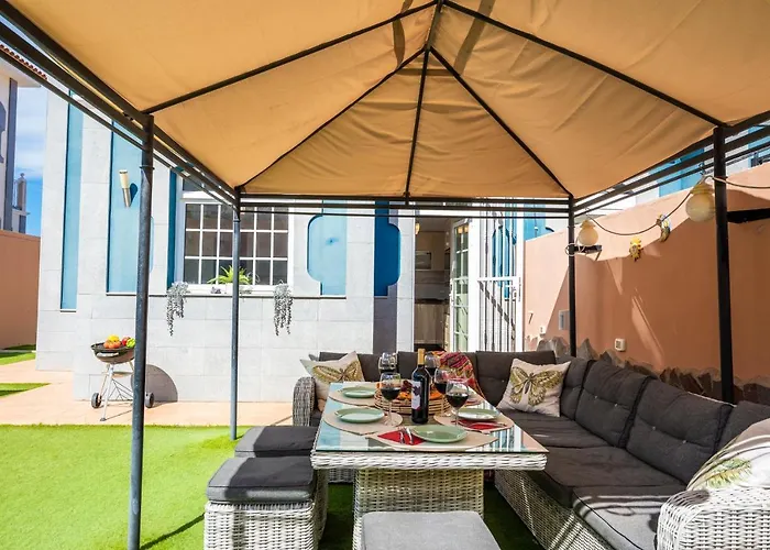 Melyna Private Heated Pool ヴィラ *