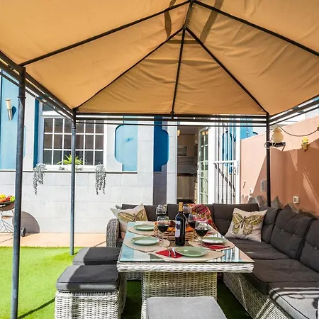 Melyna Private Heated Pool Villa *