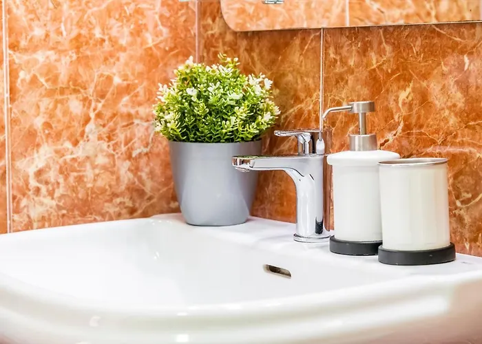 Melyna Private Heated Pool