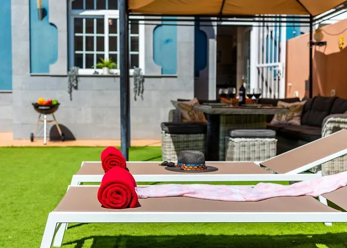 Melyna Private Heated Pool * Адехе