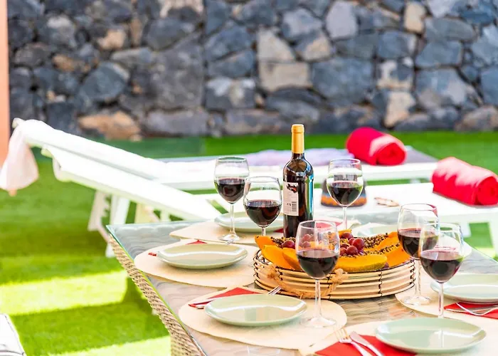 Villa Melyna Private Heated Pool