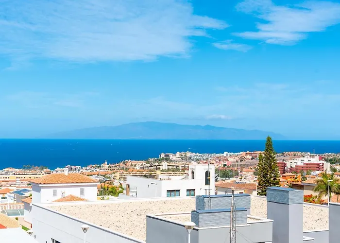 Melyna Private Heated Pool Вілла *