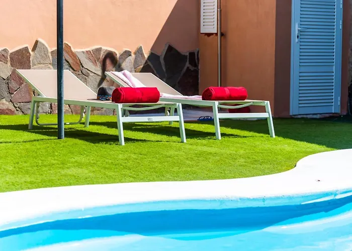 Вілла Melyna Private Heated Pool Адехе